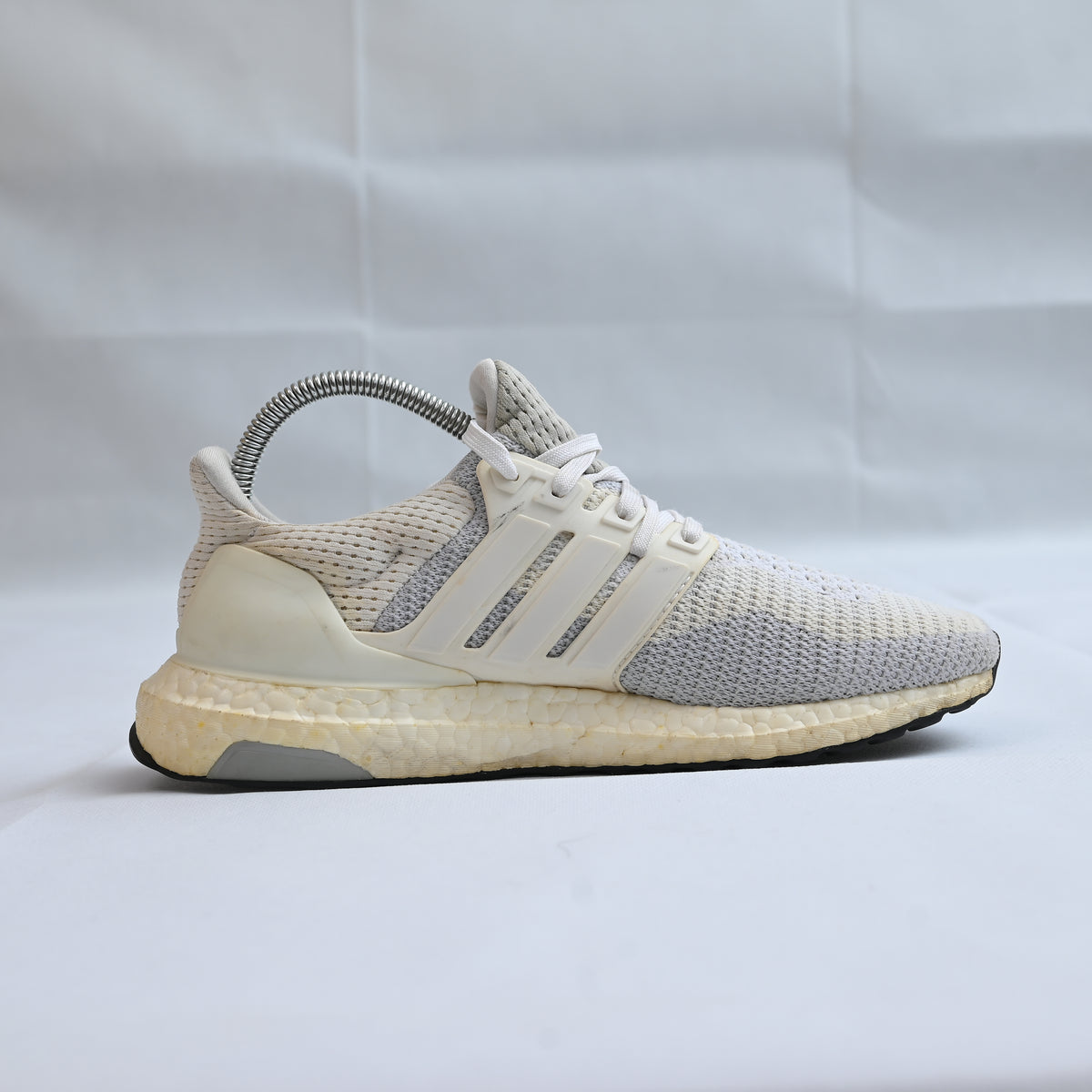 ADIDAS ULTRA BOOST