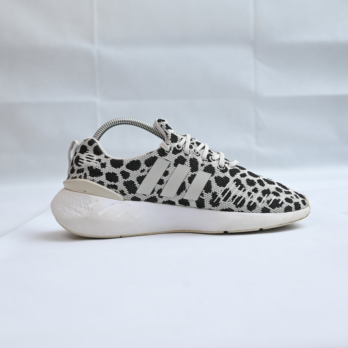 ADIDAS SWIFT RUN 22