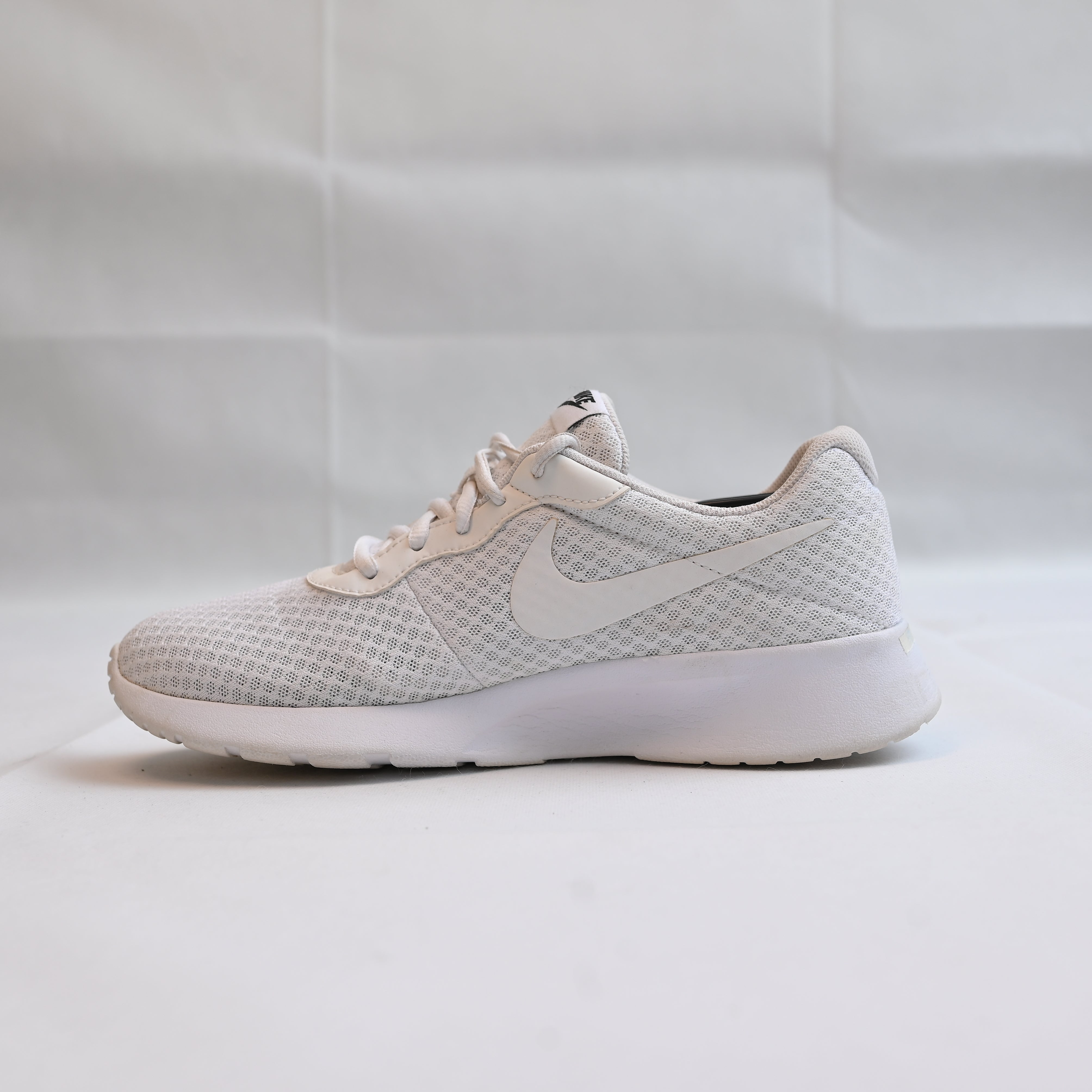 Nike Women's Tanjun White/White Black Running Shoes