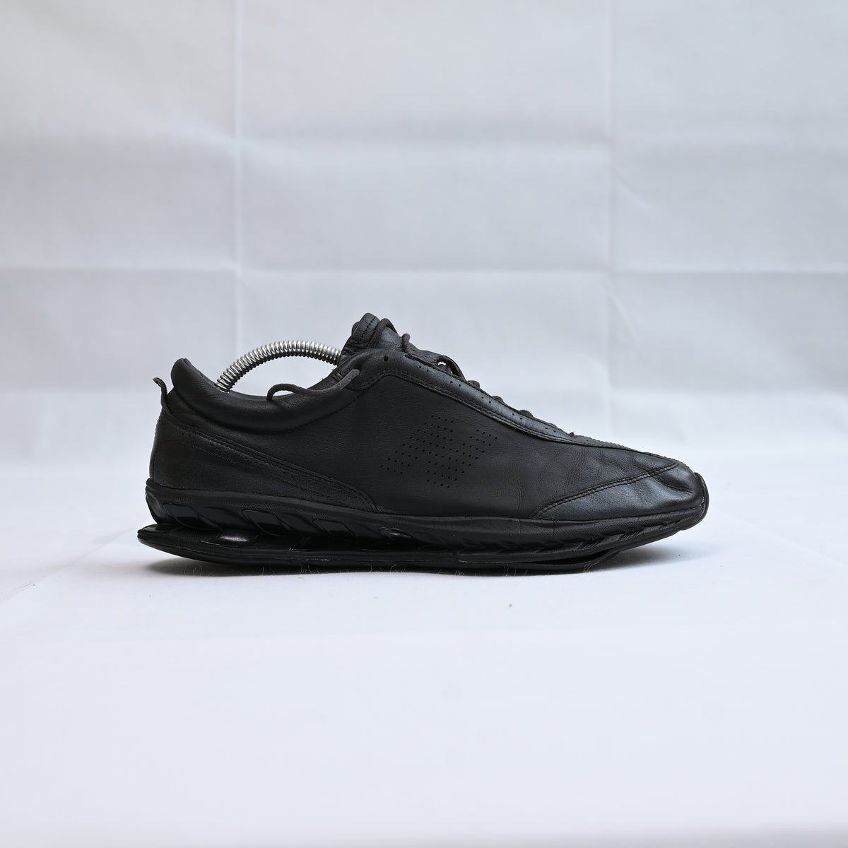 True Balance By New Balance Shoes 11D Lace Up Sneakers Black Leather