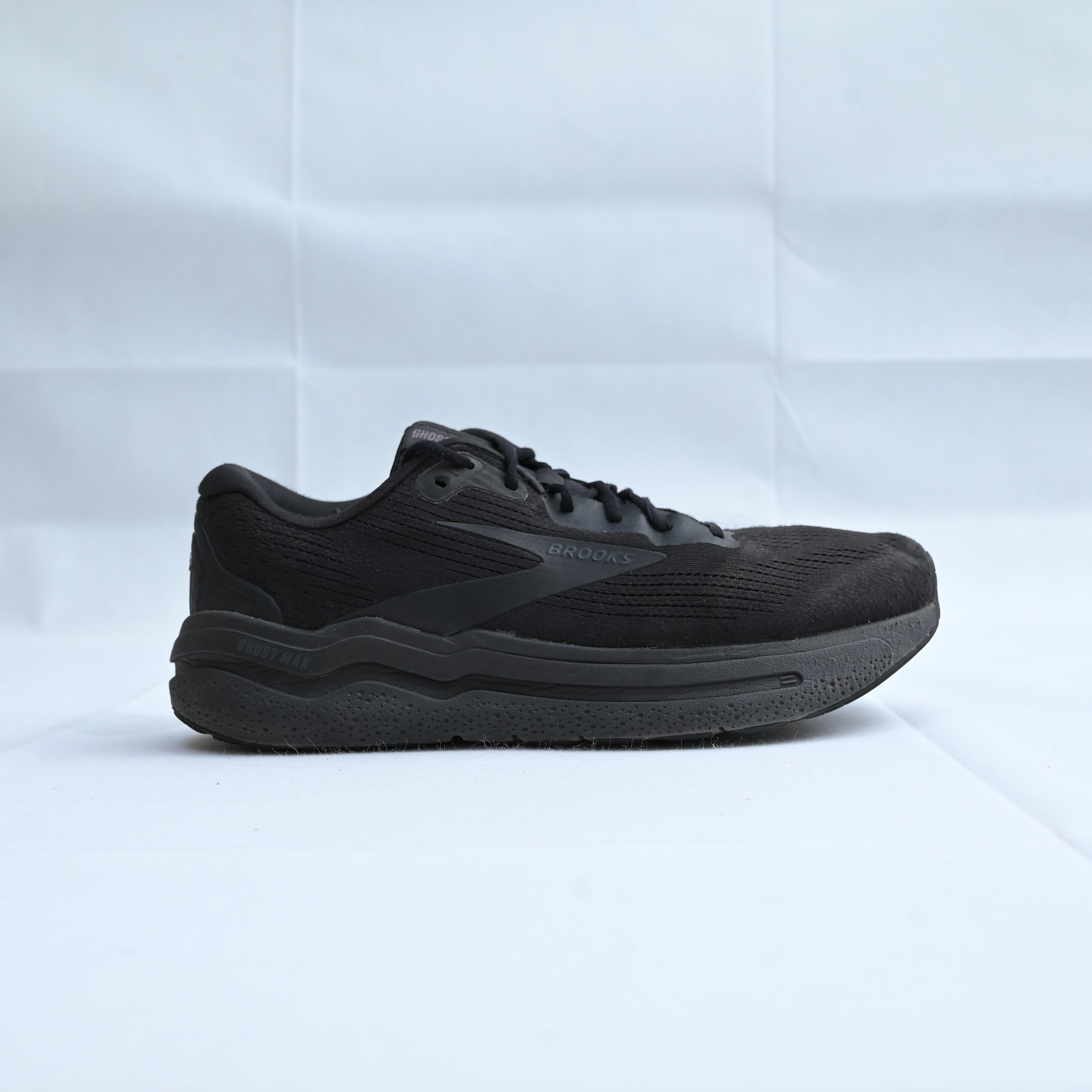 Brooks Ghost Max 2 Shoes Womens Size 9 Black Road Running Athletic Sneakers