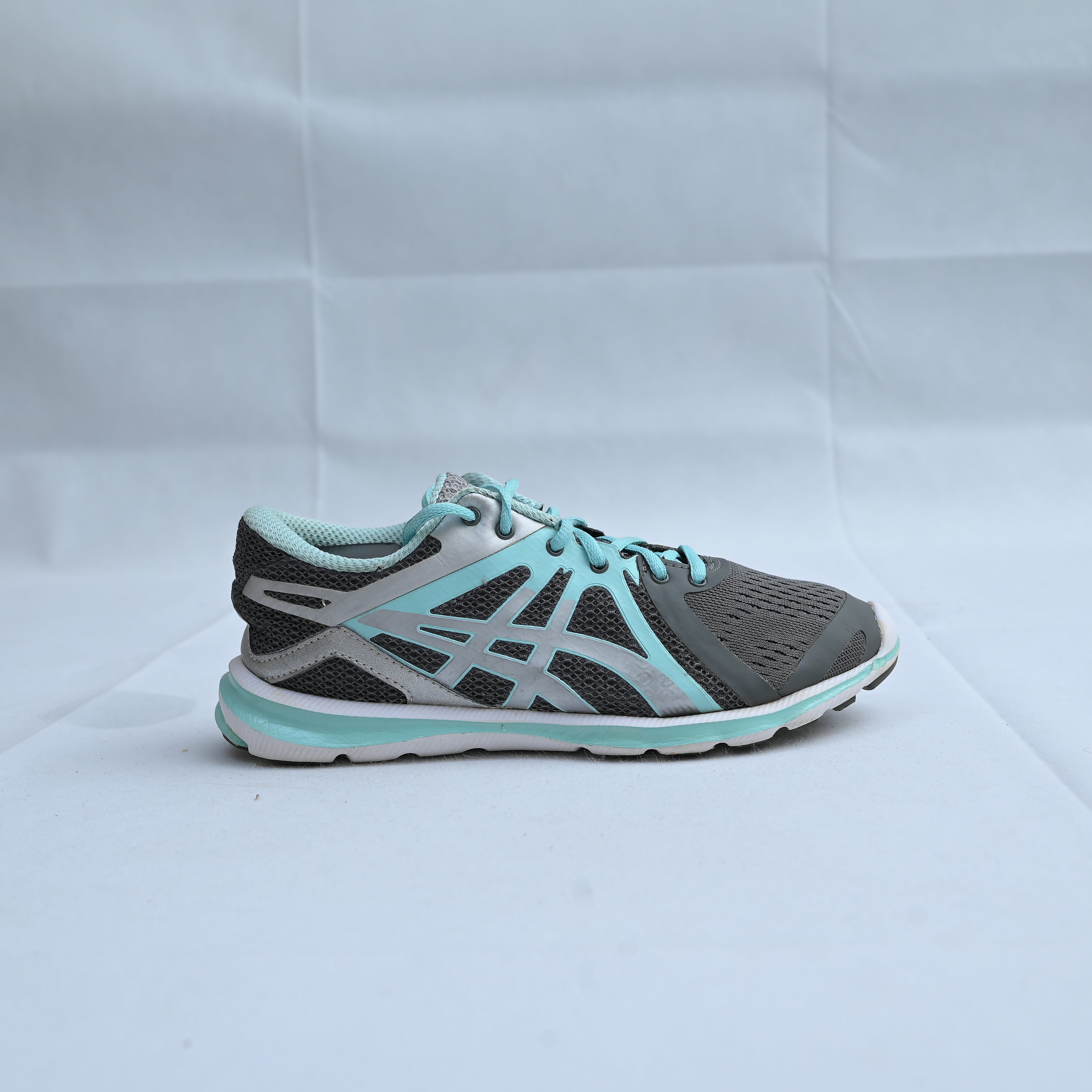 Asics fluid axis gel sneakers