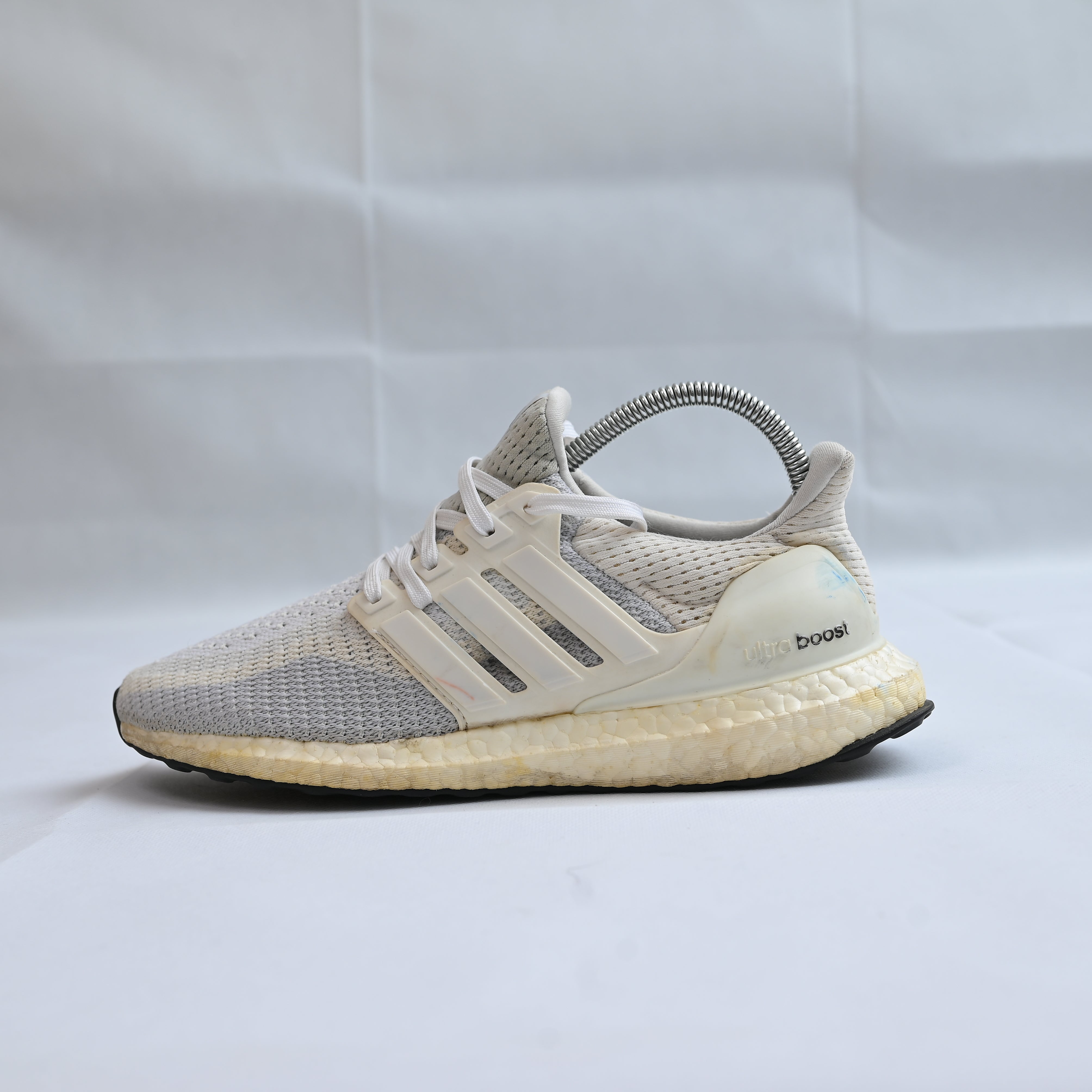 ADIDAS ULTRA BOOST