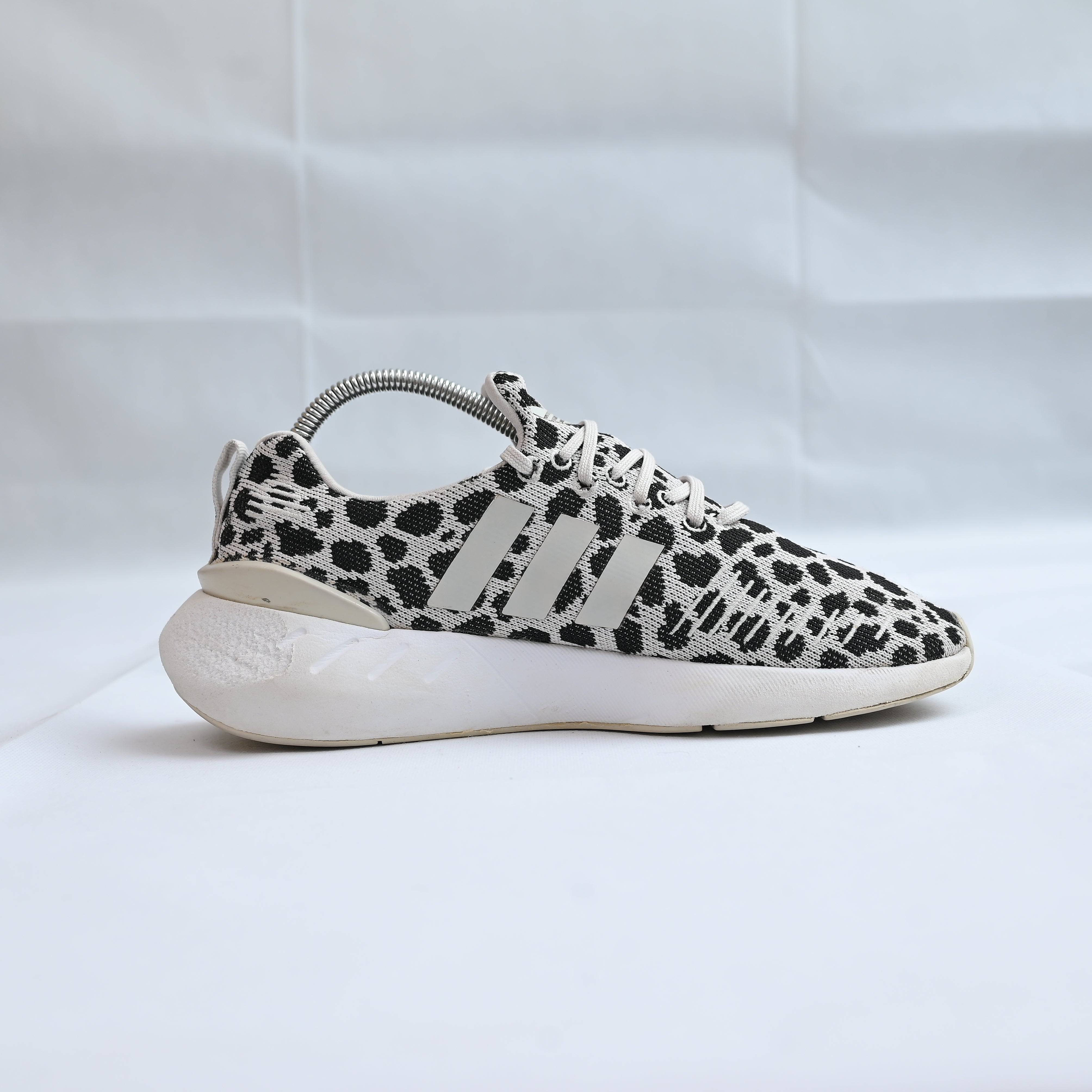 ADIDAS SWIFT RUN 22