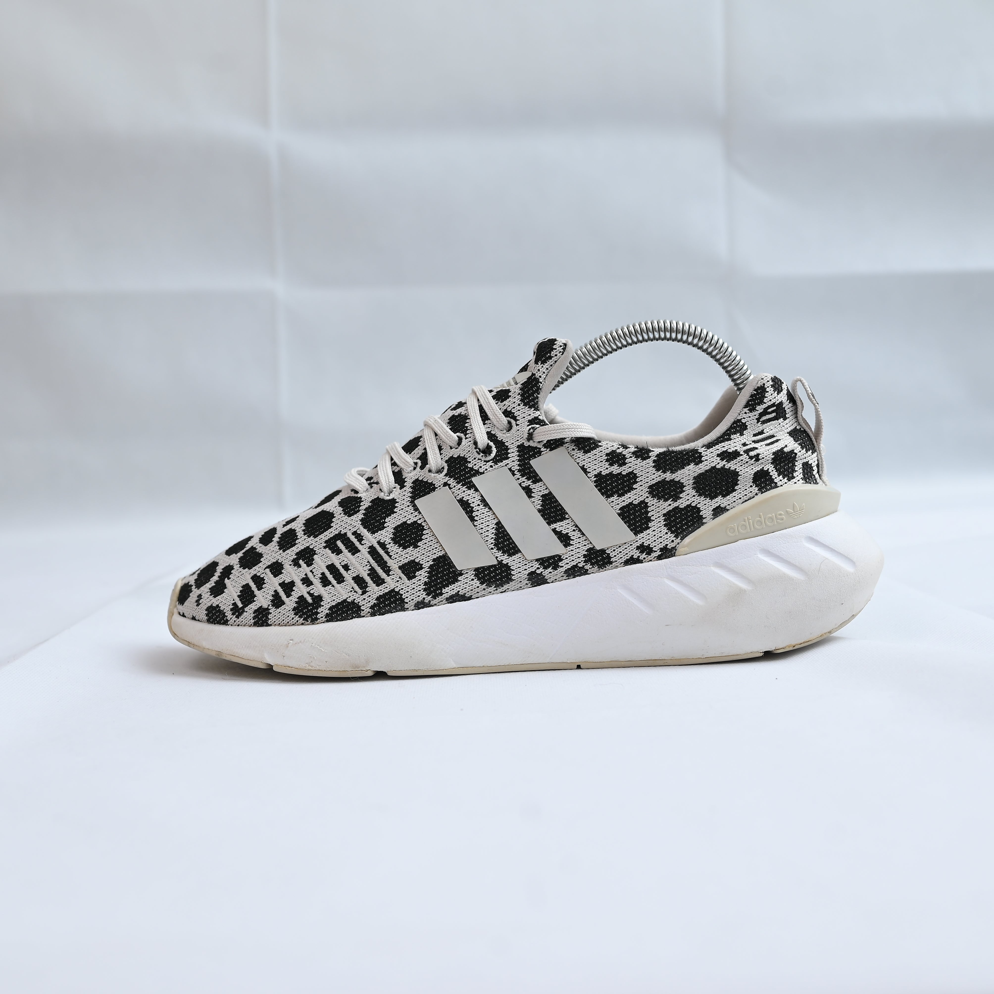 ADIDAS SWIFT RUN 22