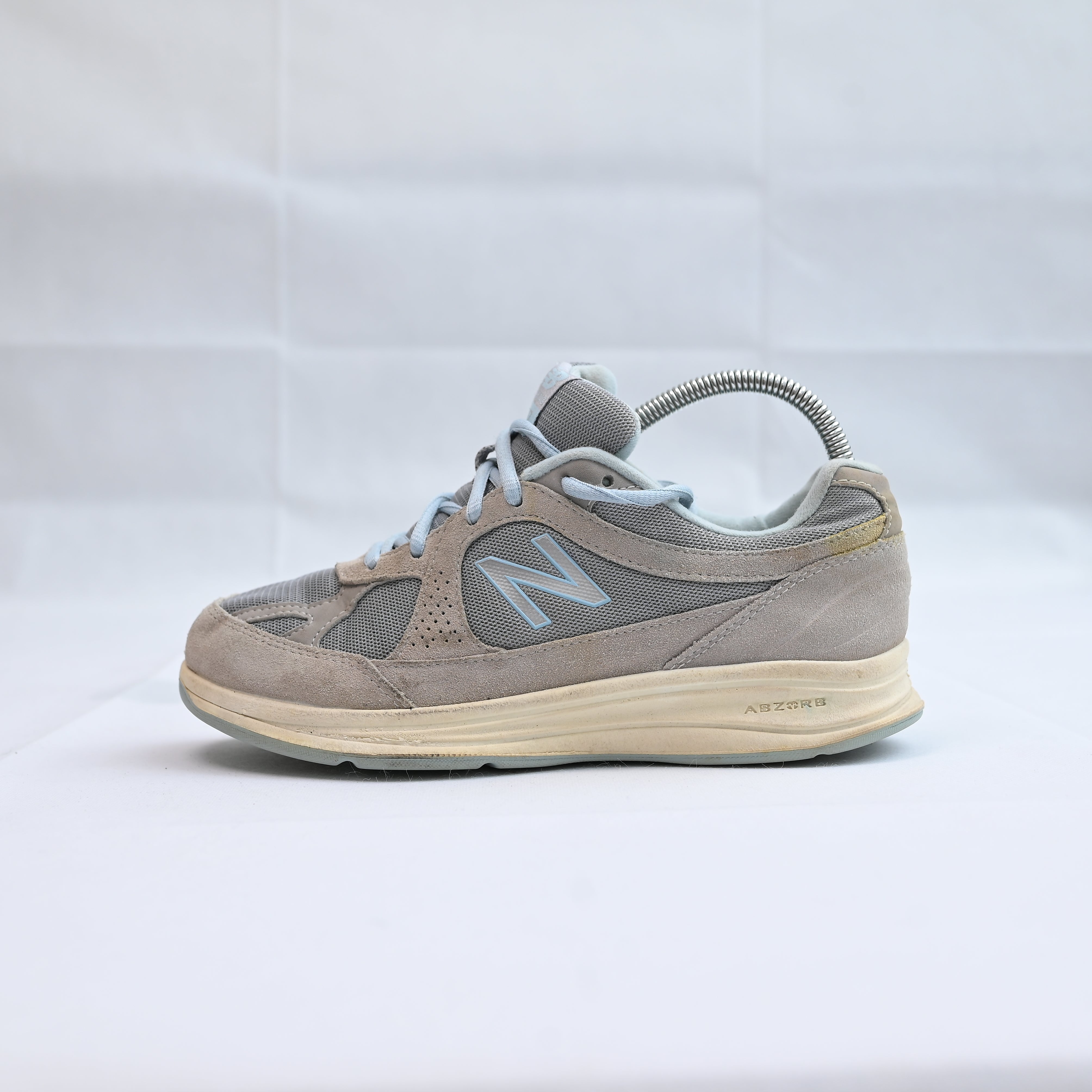 New Balance Women's 877 V1 Walking Shoe