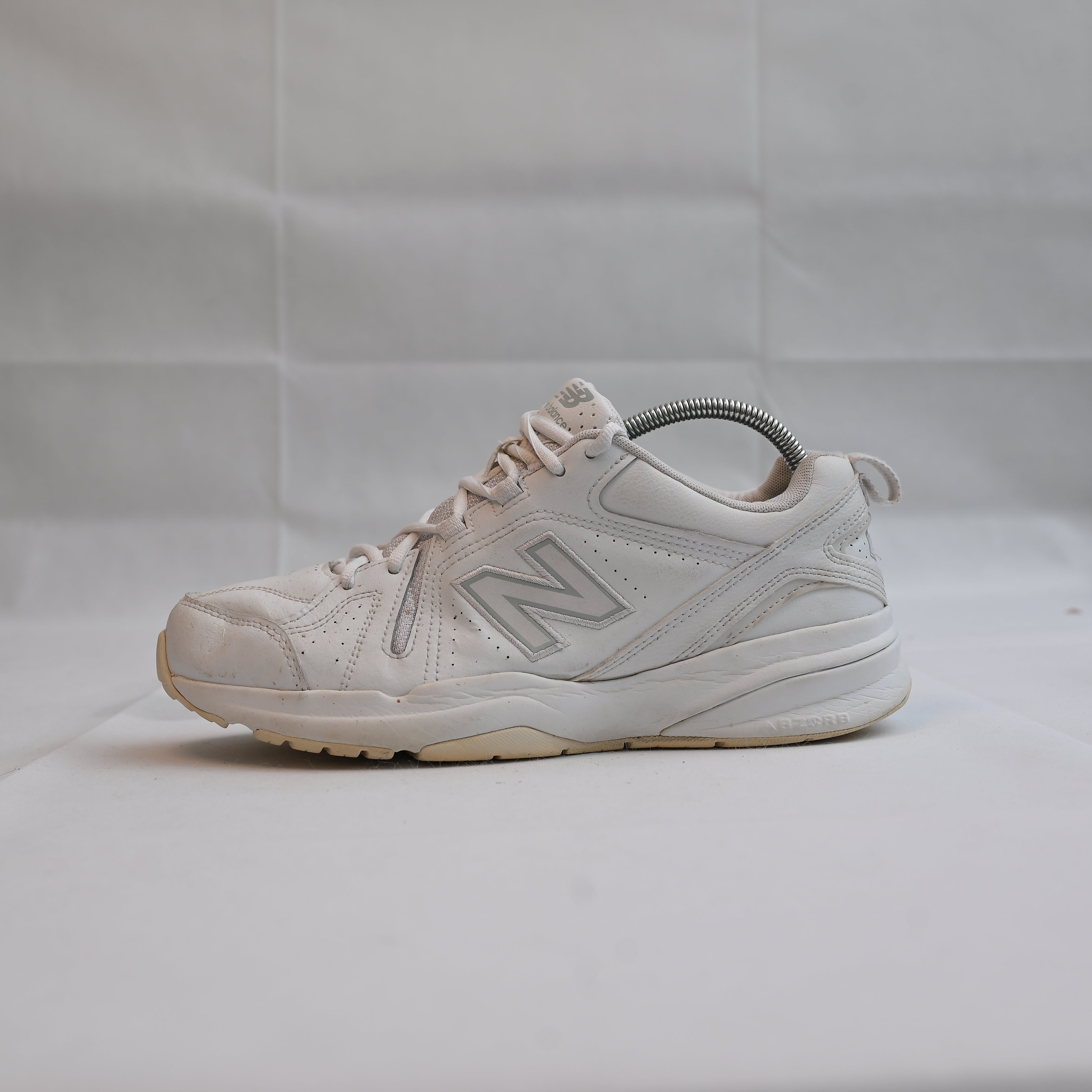 NEW BALANCE 608V5