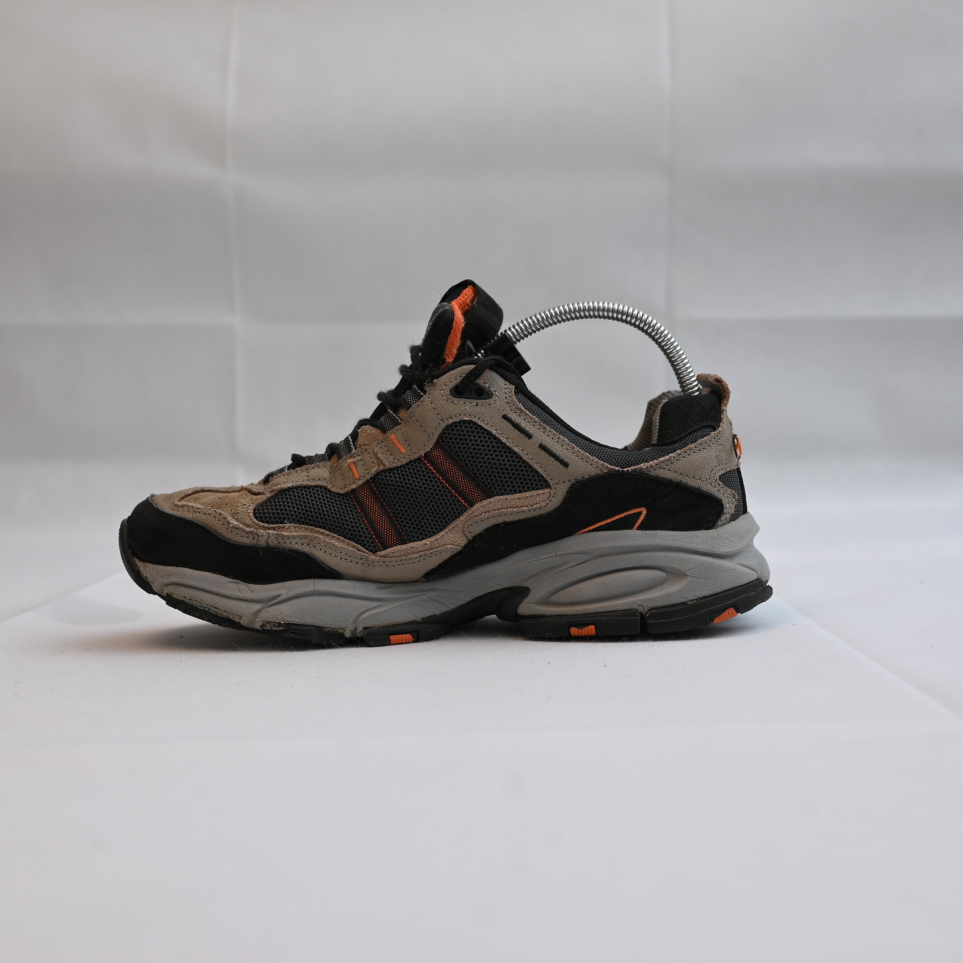 SKECHERS VIGOR 2.0