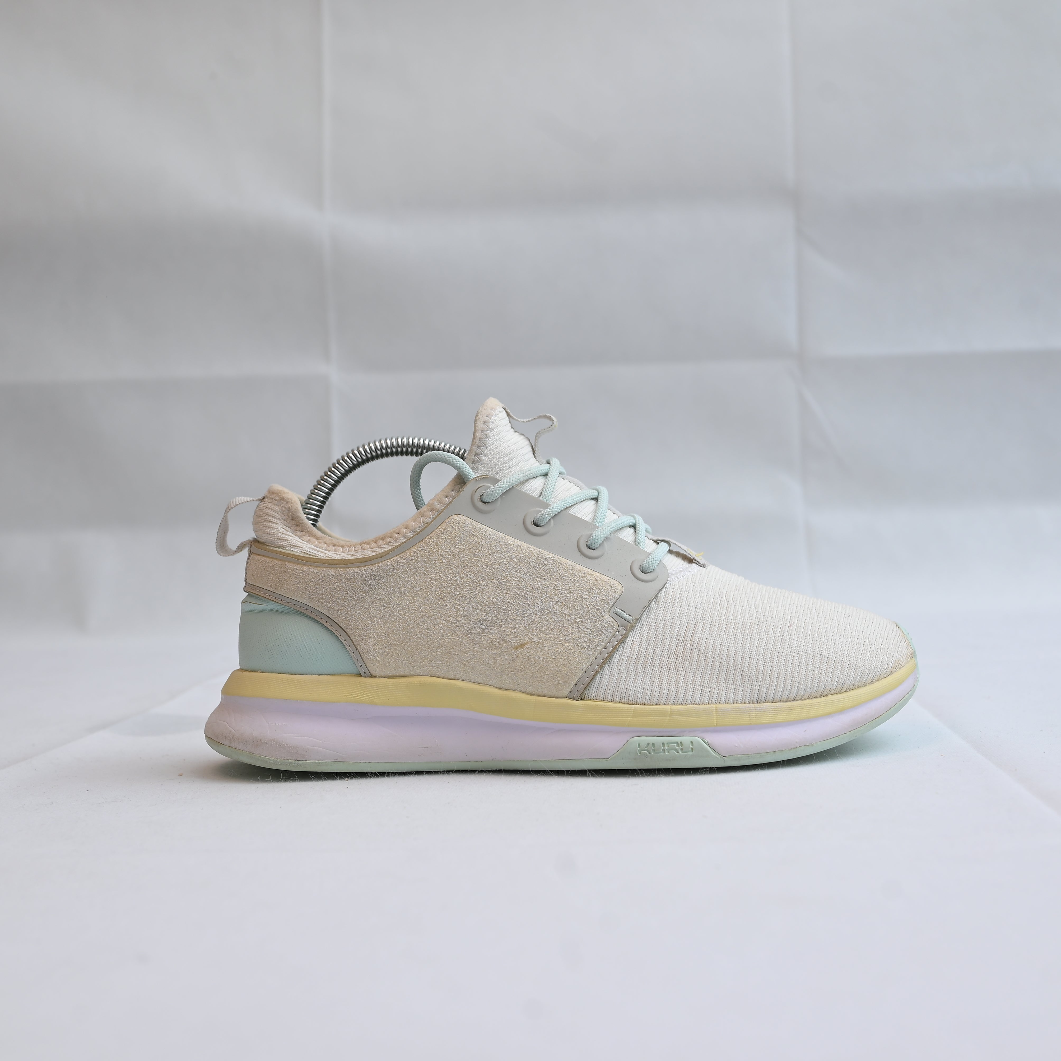 Womens Kuru Atom Cloud Running Shoes