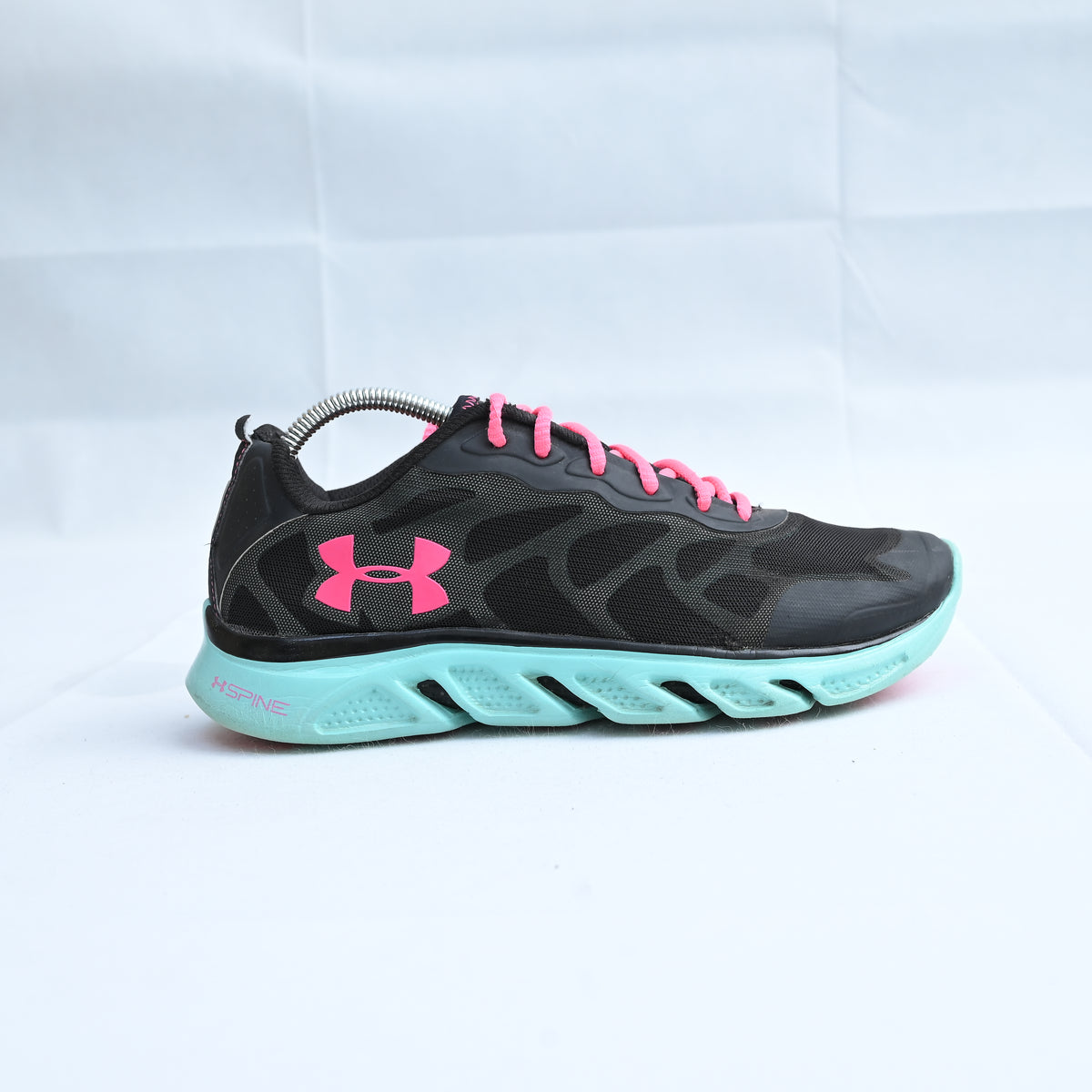 Under Armour Spine Venom